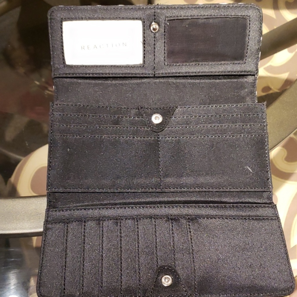 Wallet - Picture 3 of 3